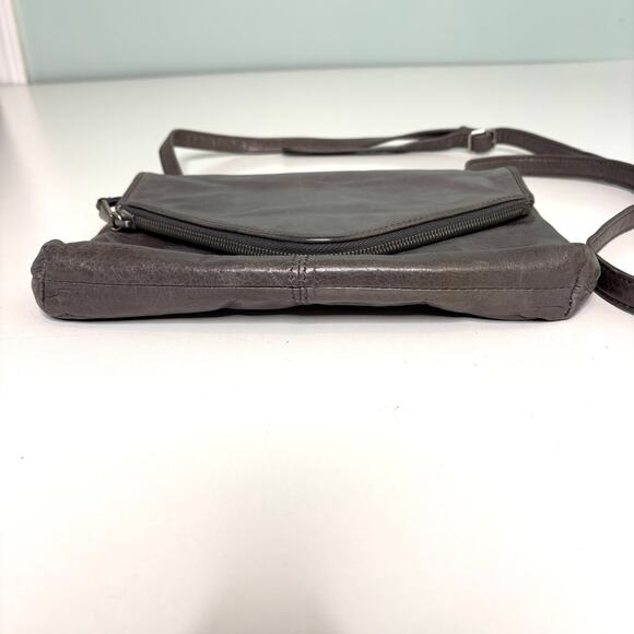 Hobo Adelle Gray Leather Foldover Crossbody Bag - Picture 8 of 9